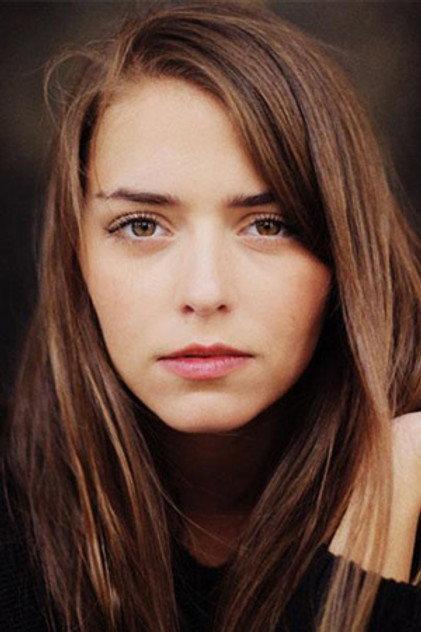 Ava Celik - Actor Profile Photo