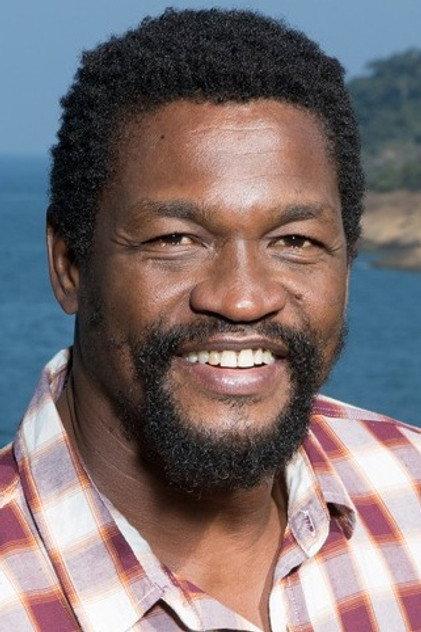 Val Perré - Actor Profile Photo
