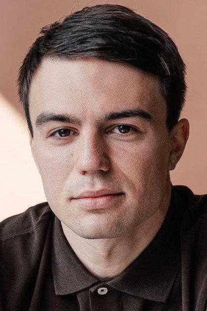 Luis Moll - Actor Profile Photo
