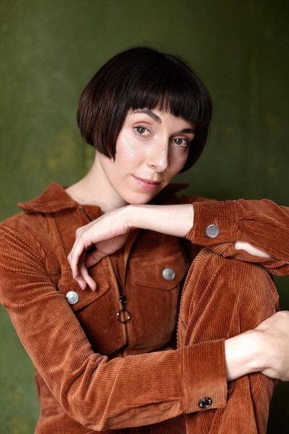 Geneviève Lowe - Actor Profile Photo