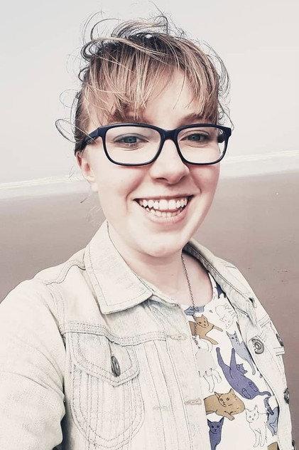 Sophie Ellen Buxton - Actor Profile Photo