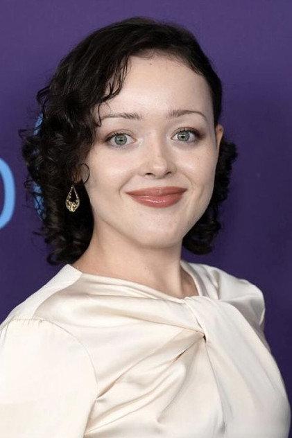 Anna Cobb - Actor Profile Photo