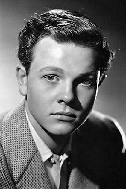 Robert Arthur - Actor Profile Photo
