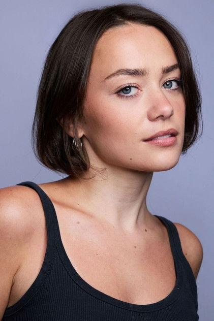 Lucy Loken - Actor Profile Photo