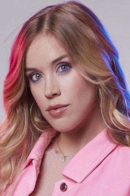 Alèxia Pascual - Actor Profile Photo