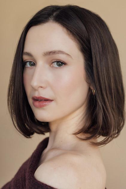 Elizabeth Adams - Actor Profile Photo