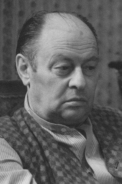Aleksander Sewruk - Actor Profile Photo