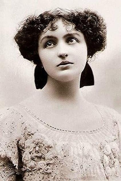 Sybil Rhoda - Actor Profile Photo