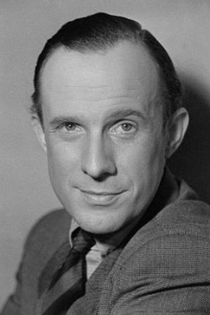 Axel von Ambesser - Actor Profile Photo