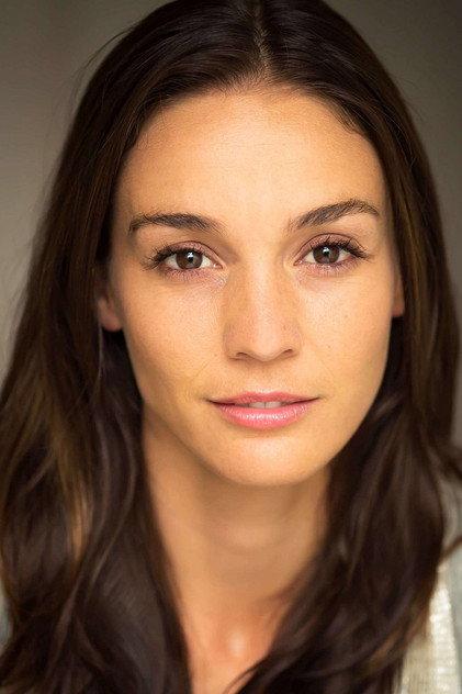 Shannon Ryan - Actor Profile Photo