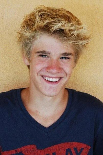 Hugo Leverdez - Actor Profile Photo