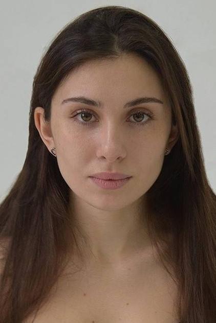 Alyona Semenchenko - Actor Profile Photo