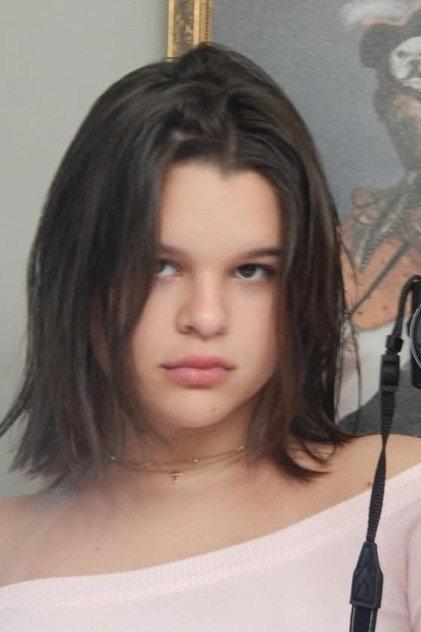 Sara Calderon - Actor Profile Photo