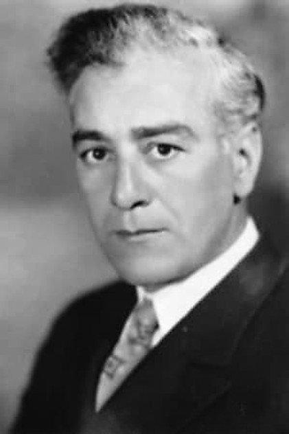 Al Ernest Garcia - Actor Profile Photo