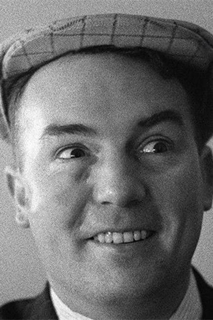 Chic Murray - Actor Profile Photo