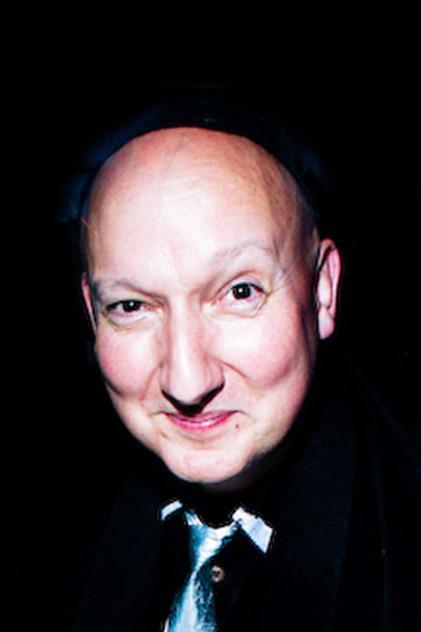 Stephen Jones - Actor Profile Photo