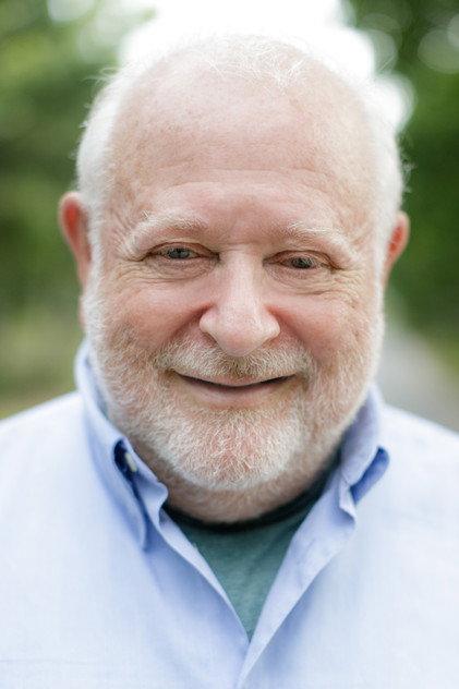 Jonathan Lynn - Actor Profile Photo