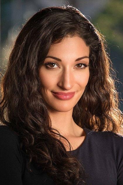 Crystal Mantecon - Actor Profile Photo
