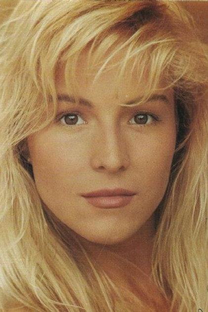 Holly Floria - Actor Profile Photo