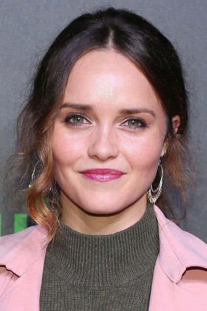 Rebecca Breeds - Actor Profile Photo