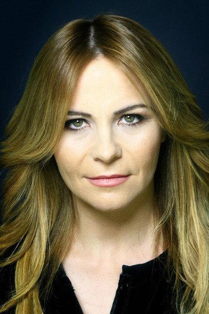 Melda Arat - Actor Profile Photo