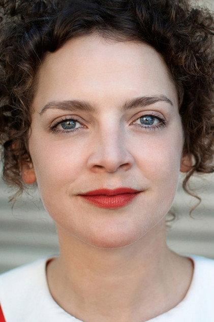 Karoline Bär - Actor Profile Photo