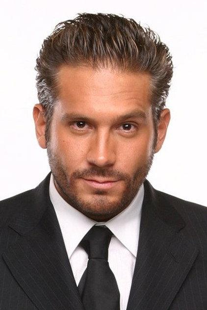 Arath de la Torre - Actor Profile Photo