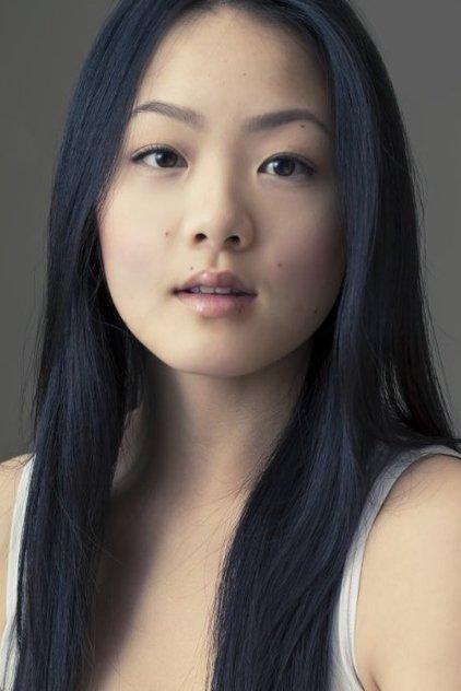 Ahney Her - Actor Profile Photo