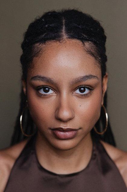 Serena Oexle - Actor Profile Photo