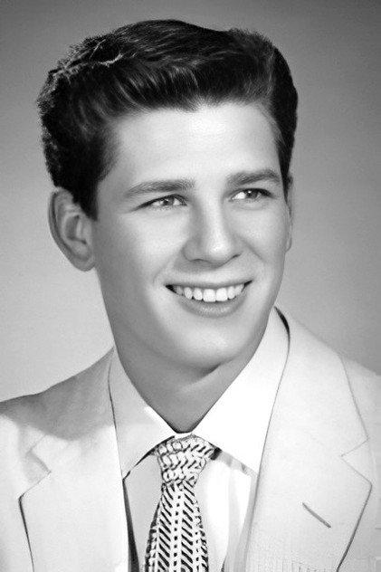 Robert Hyatt - Actor Profile Photo