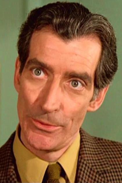 Robert James - Actor Profile Photo