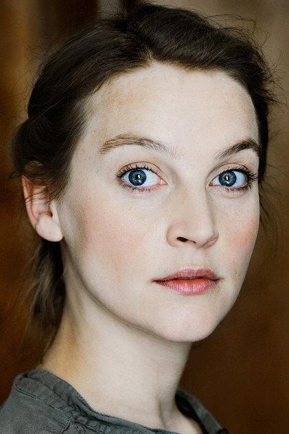 Jana Klinge - Actor Profile Photo