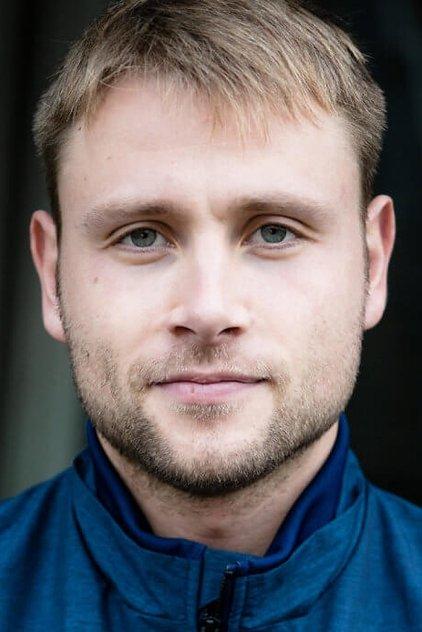Max Riemelt - Actor Profile Photo