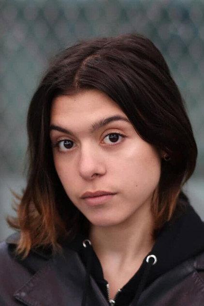 Sara Luna Zoric - Actor Profile Photo