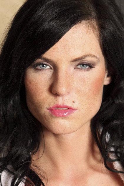 Eileen Sue - Actor Profile Photo