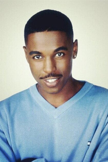 Merlin Santana - Actor Profile Photo