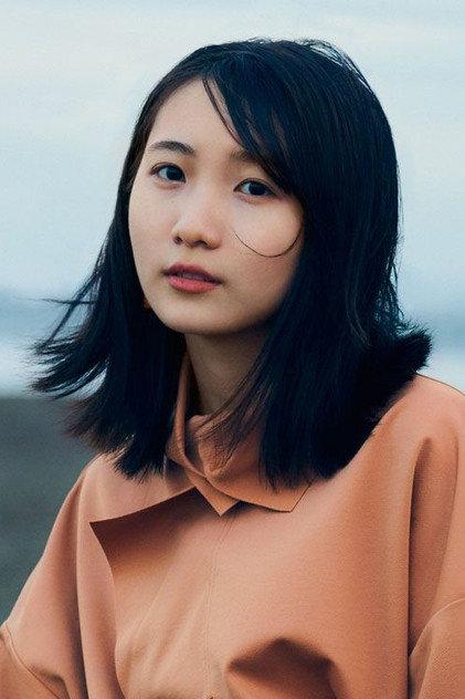 Lilas Ikuta - Actor Profile Photo