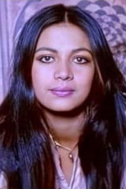Farzaneh Davari - Actor Profile Photo