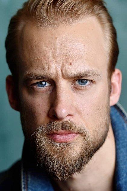 Bradley Dodds - Actor Profile Photo