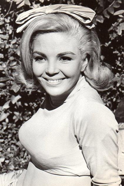 Suzie Kaye - Actor Profile Photo