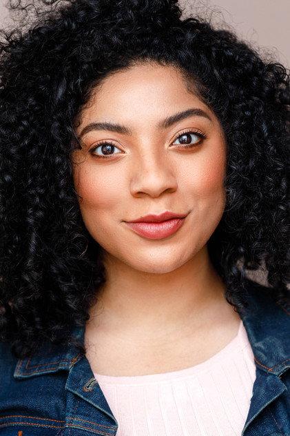 Emily Tuñon - Actor Profile Photo