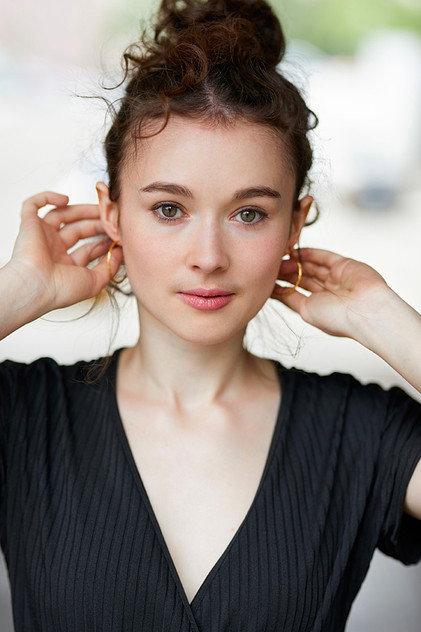 Julia Anna Grob - Actor Profile Photo