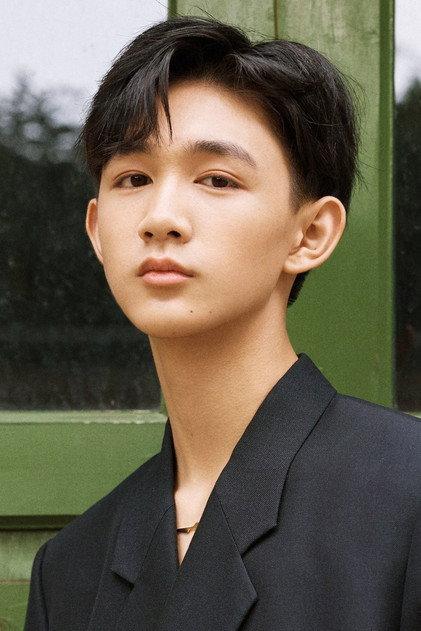 Rong Zishan - Actor Profile Photo