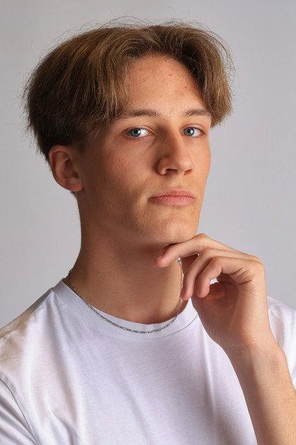 Charlie Lukowiak - Actor Profile Photo