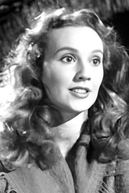 Helen Shingler - Actor Profile Photo