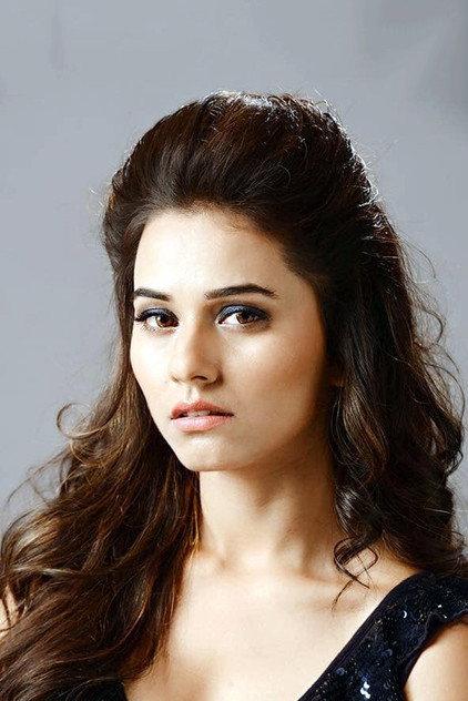 Pooja Thakur - Actor Profile Photo
