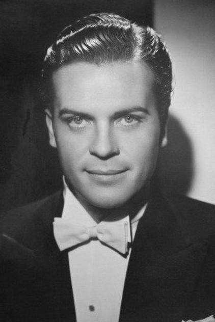 Craig Reynolds - Actor Profile Photo
