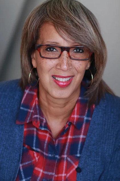 Lynne Burnett - Actor Profile Photo