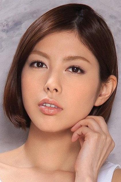 Saryu Usui - Actor Profile Photo