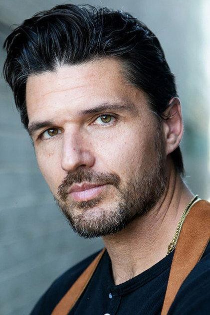 Russell Quinn Cummings - Actor Profile Photo